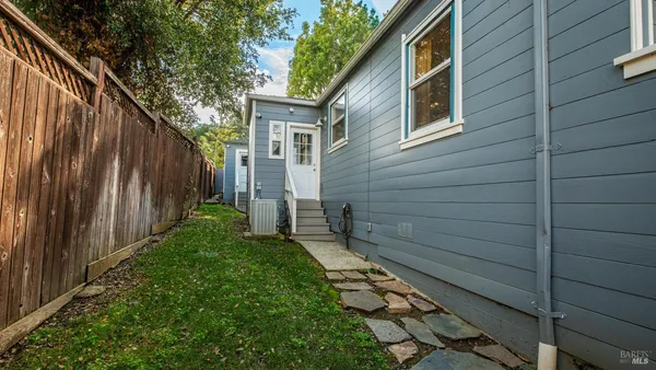 $729,000 | 725 Valle Vista Avenue, Vallejo, CA 94590