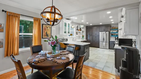 $729,000 | 725 Valle Vista Avenue, Vallejo, CA 94590