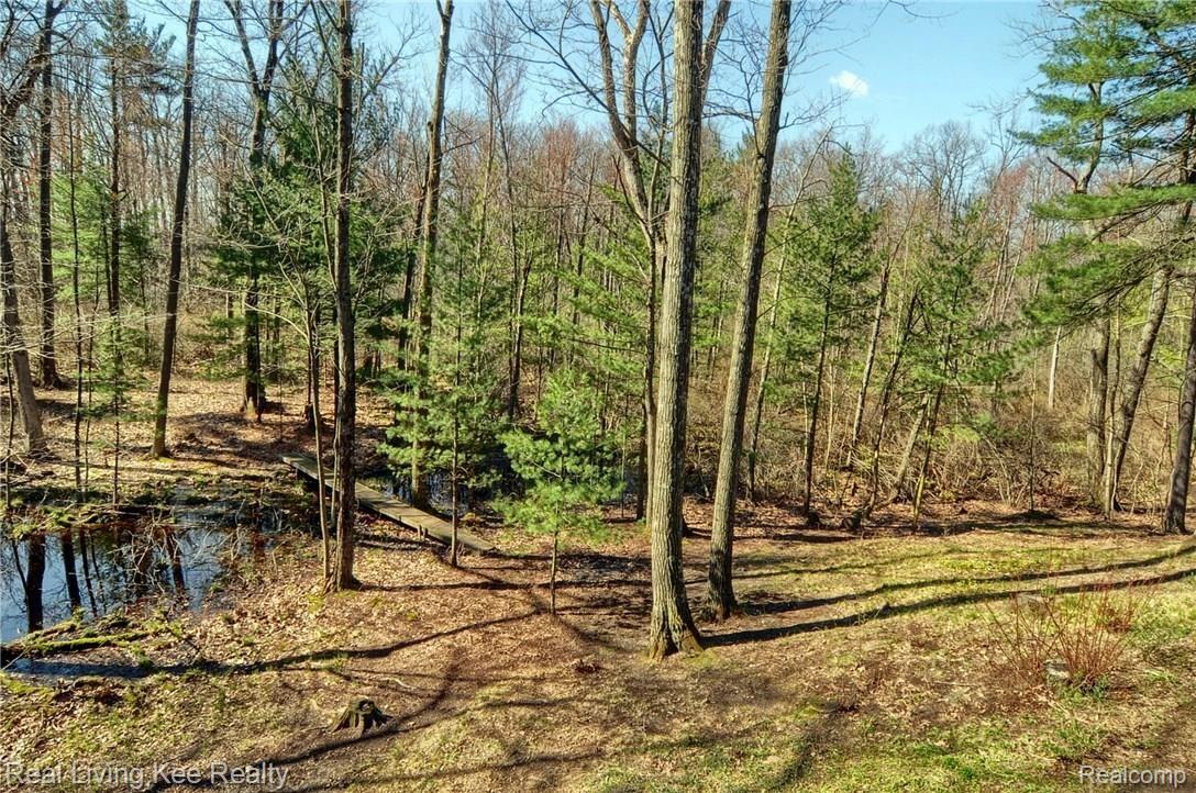 254 Ridgemont Road Oxford, MI 48370 - Photo 37 of 47 Views from Deck