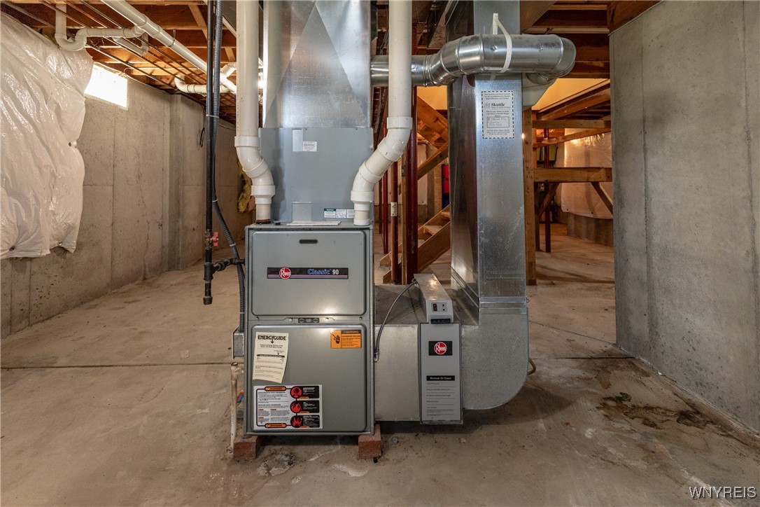 1442 Boies Road East Aurora, NY 14052 - Photo 40 of 47