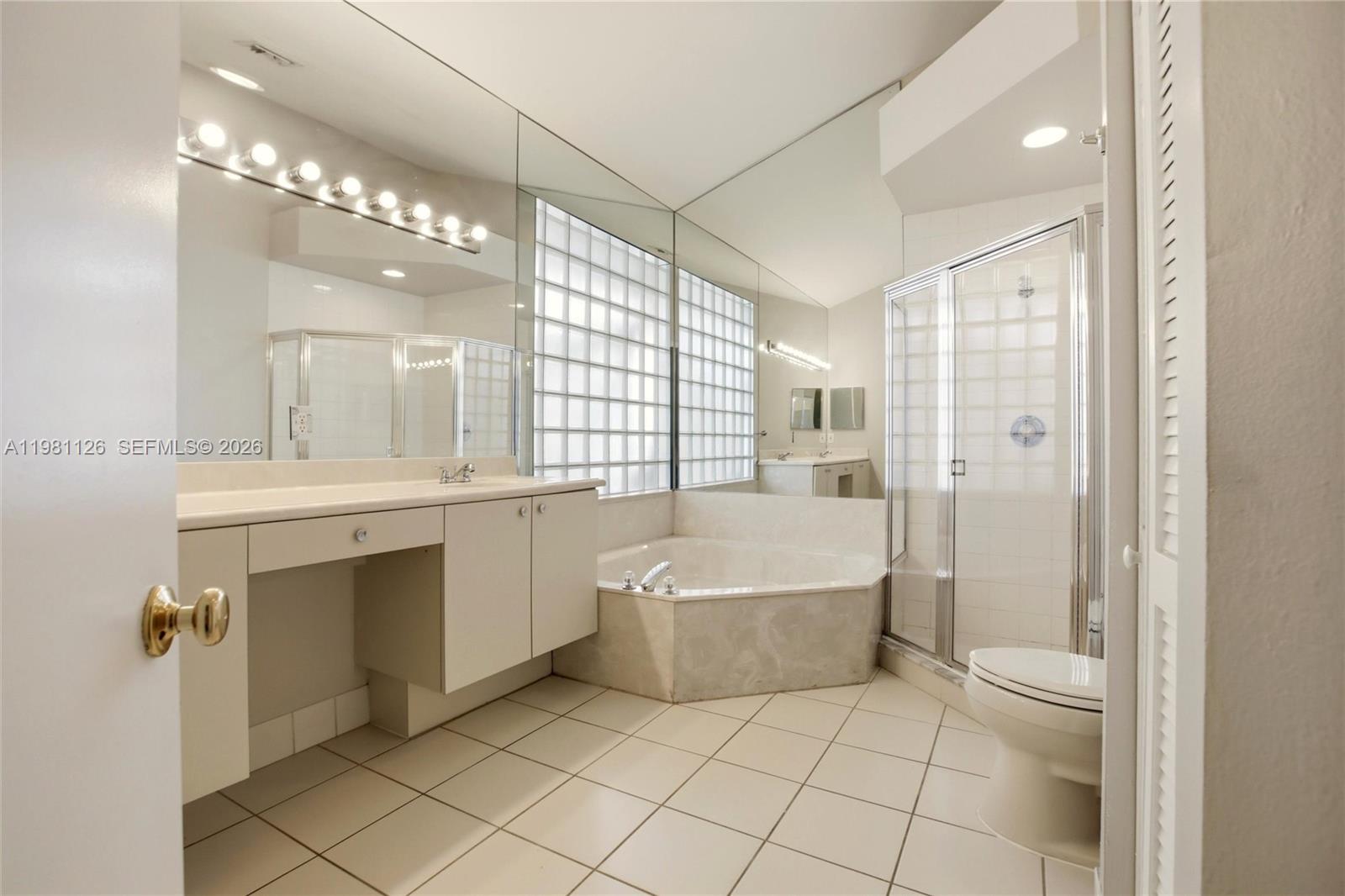 17208 Hampton Boulevard Boca Raton, FL 33496 - Photo 23 of 33 Gallery Image 23