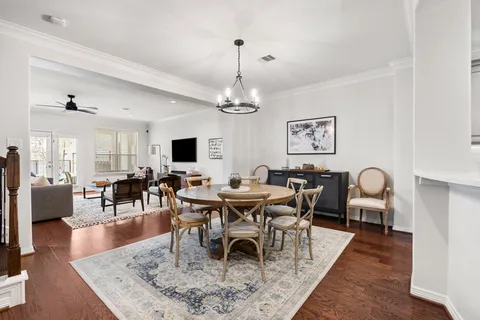 $675,000 | 834 West 18th Street, Unit B, Houston, TX 77008