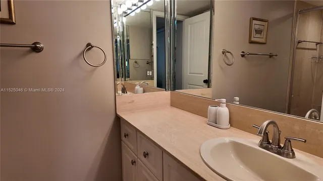 $3,200 | 1201 South Ocean Drive, Unit 1903S, Hollywood, FL 33019