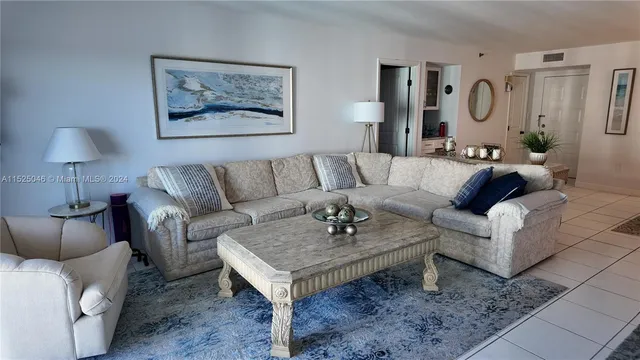 $3,200 | 1201 South Ocean Drive, Unit 1903S, Hollywood, FL 33019