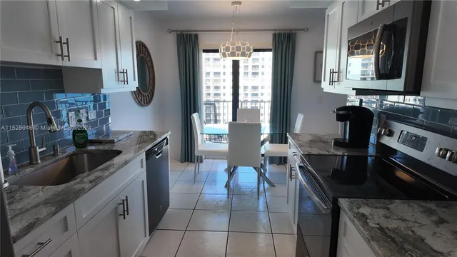 $3,200 | 1201 South Ocean Drive, Unit 1903S, Hollywood, FL 33019