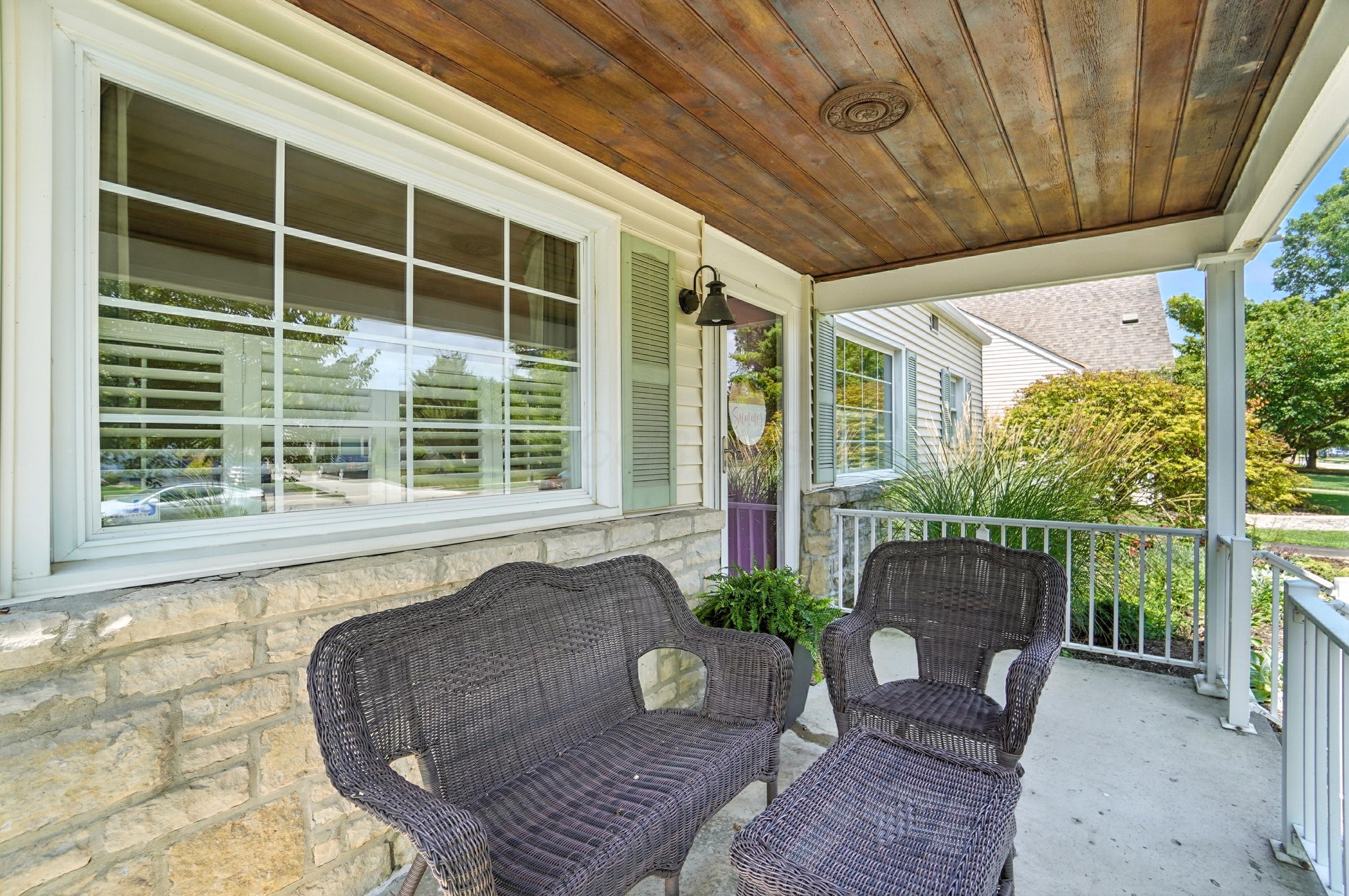 2751 Brandon Road Columbus, OH 43221 - Photo 4 of 41 VISIT AND RELAX!