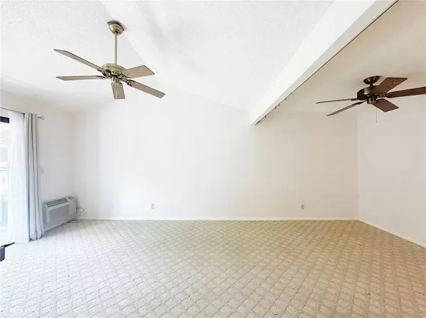 $2,000 | 140 Streamwood, Irvine, CA 92620