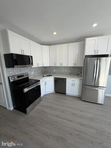 $1,300 | 6035 Germantown Avenue, Unit 2F, Philadelphia, PA 19144