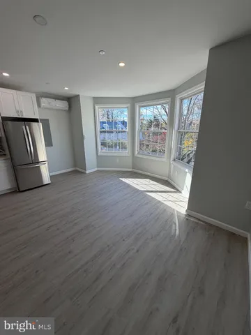 $1,300 | 6035 Germantown Avenue, Unit 2F, Philadelphia, PA 19144