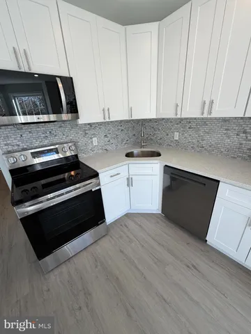 $1,300 | 6035 Germantown Avenue, Unit 2F, Philadelphia, PA 19144