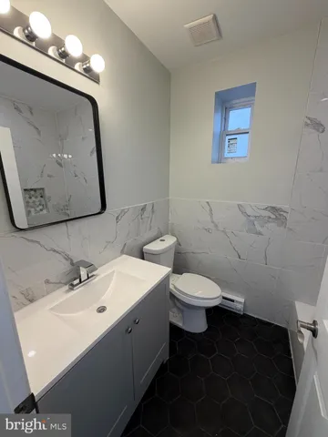 $1,300 | 6035 Germantown Avenue, Unit 2F, Philadelphia, PA 19144