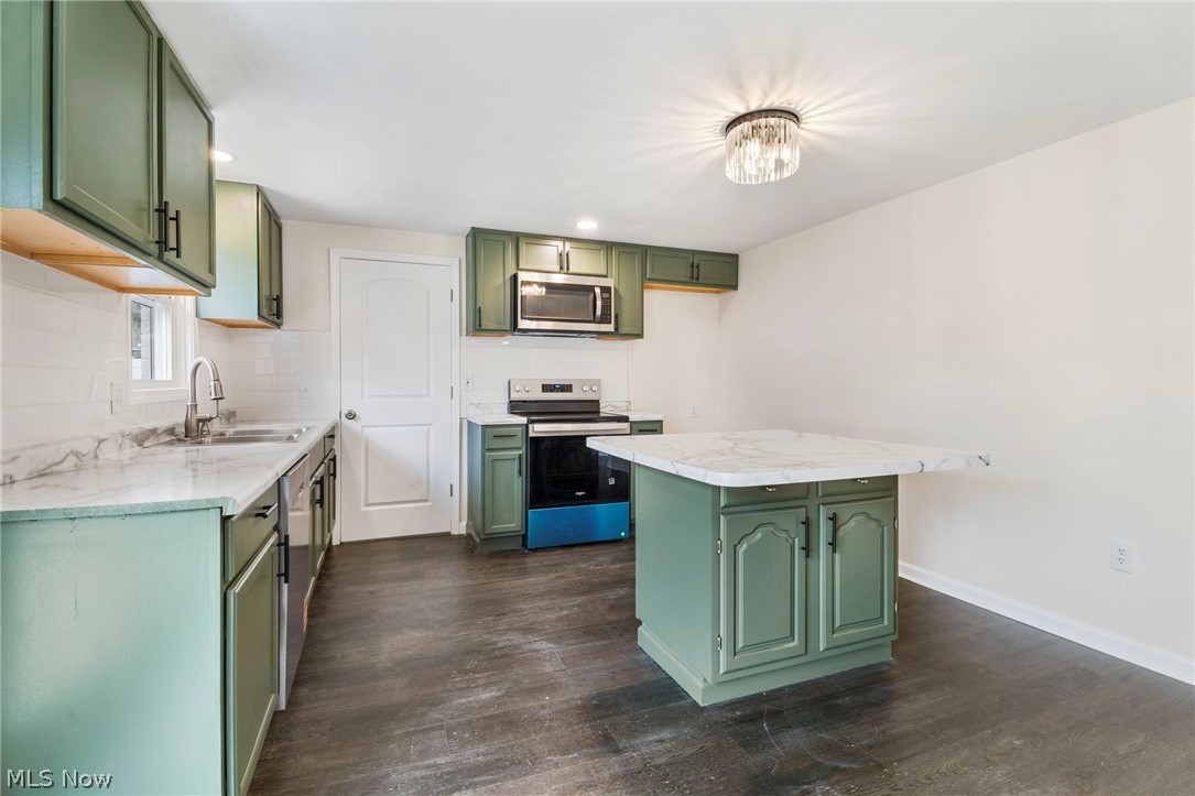 4885 4th Street Northwest Canton, OH 44708 - Photo 13 of 36