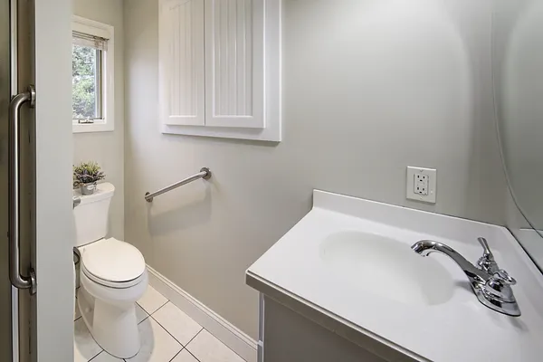 $649,900 | 64 Livingstone Avenue, Beverly, MA 01915