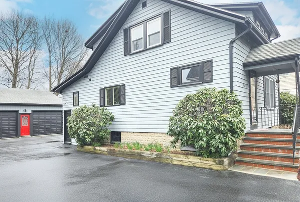 $649,900 | 64 Livingstone Avenue, Beverly, MA 01915