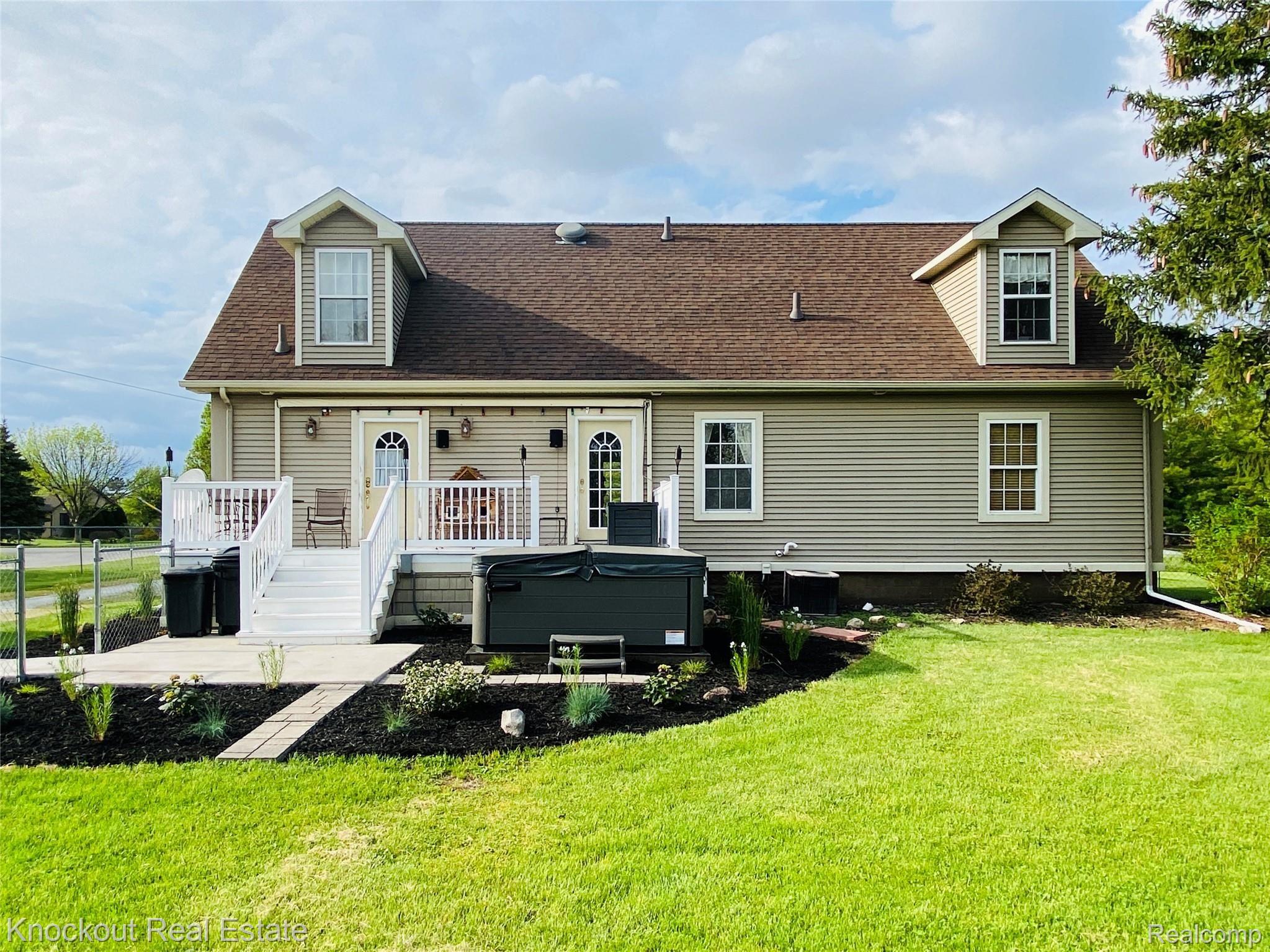 1865 West Freeland Road Saginaw, MI 48604 - Photo 45 of 55 Photo May 23, 5 15 00 PM.jpg