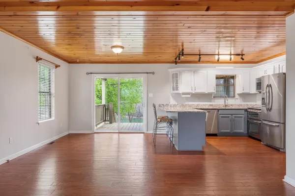 $425,000 | 749 Riverbend Trail Northeast, Charleston, TN 37310