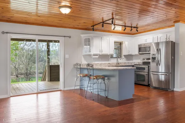 $425,000 | 749 Riverbend Trail Northeast, Charleston, TN 37310