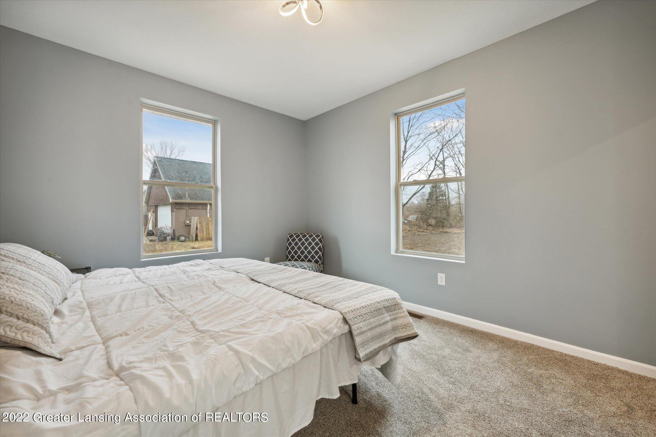 1367 Grovenburg Road Holt, MI 48842 - Photo 14 of 31 Primary bedroom