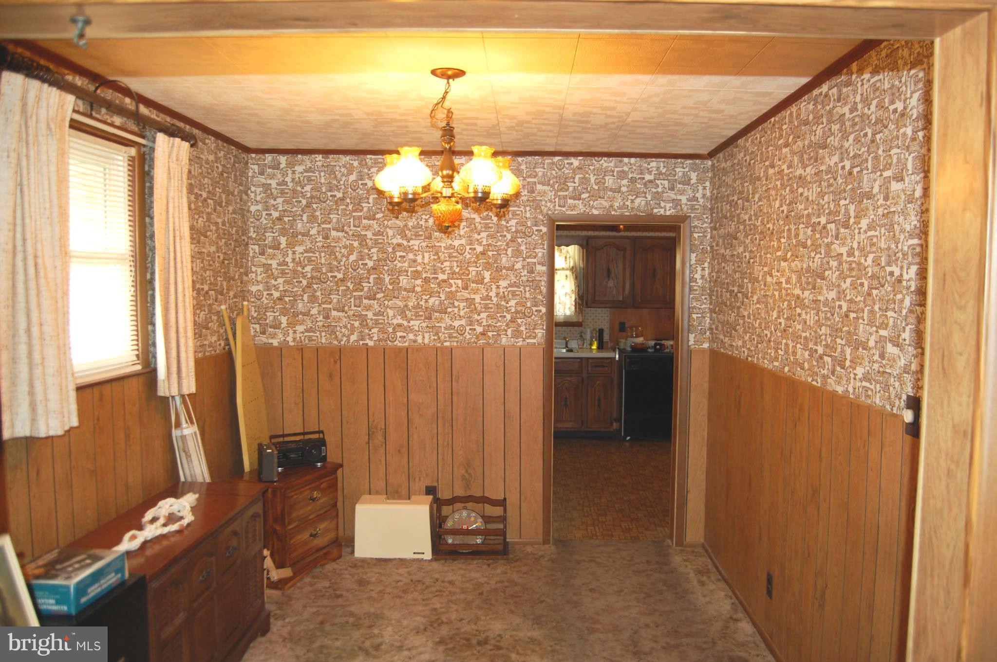 1717 Brookview Road Baltimore, MD 21222 - Photo 3 of 11 Dining Room