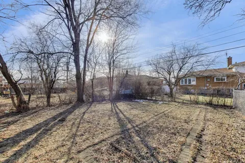 $329,000 | 1640 Channing Court, Melrose Park, IL 60160