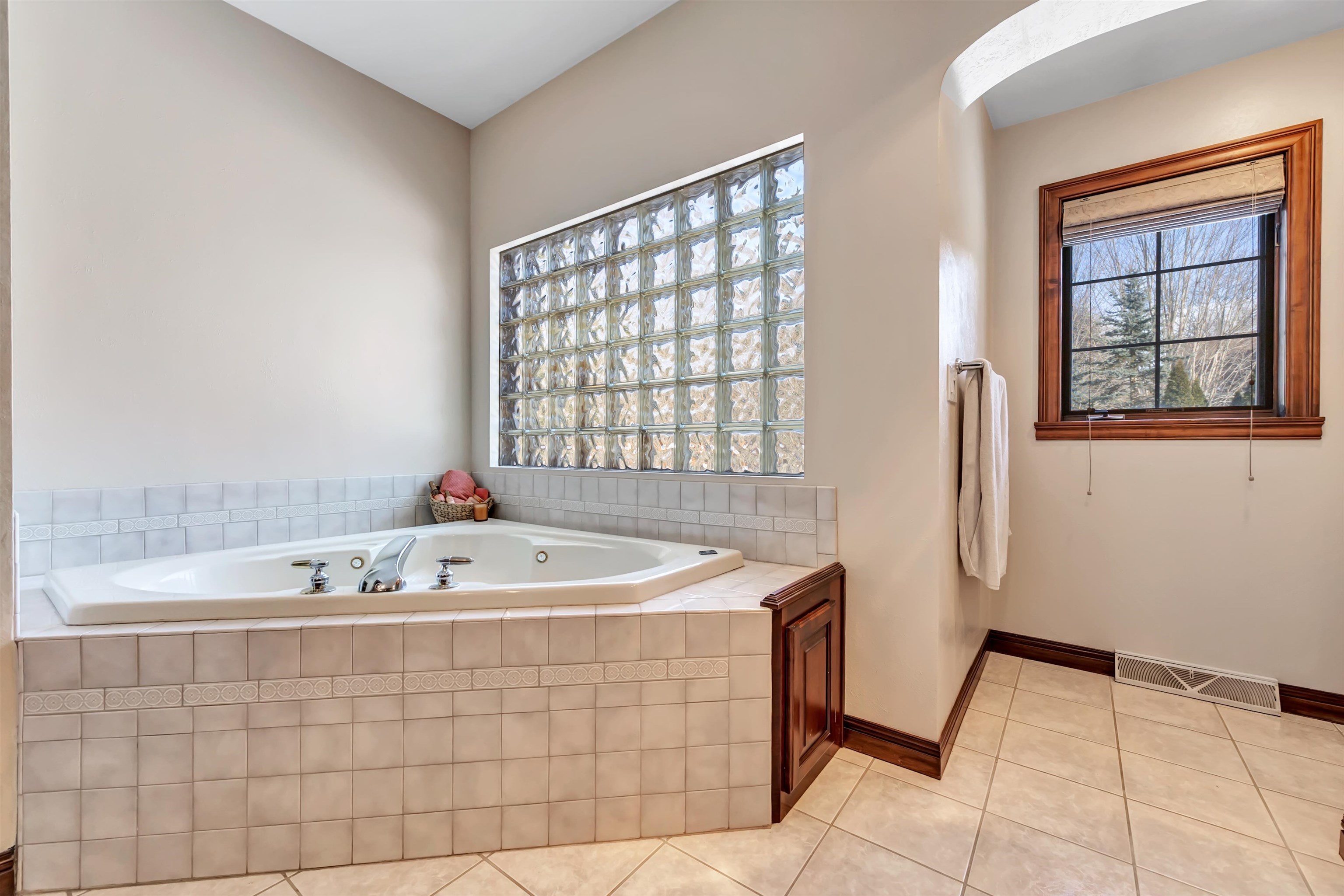 1935 West Telemark Circle Green Bay, WI 54313 - Photo 22 of 56