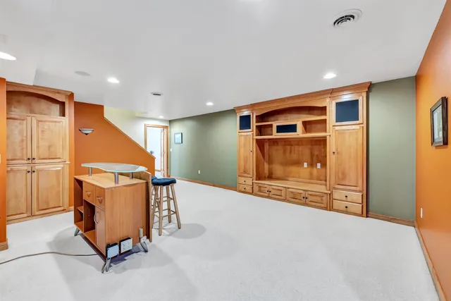 $680,000 | 1935 West Telemark Circle, Green Bay, WI 54313