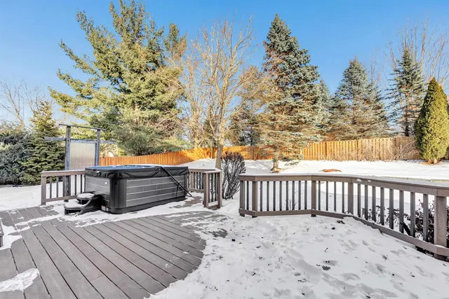 $680,000 | 1935 West Telemark Circle, Green Bay, WI 54313