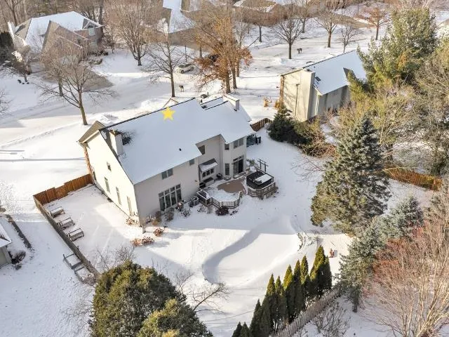 $680,000 | 1935 West Telemark Circle, Green Bay, WI 54313