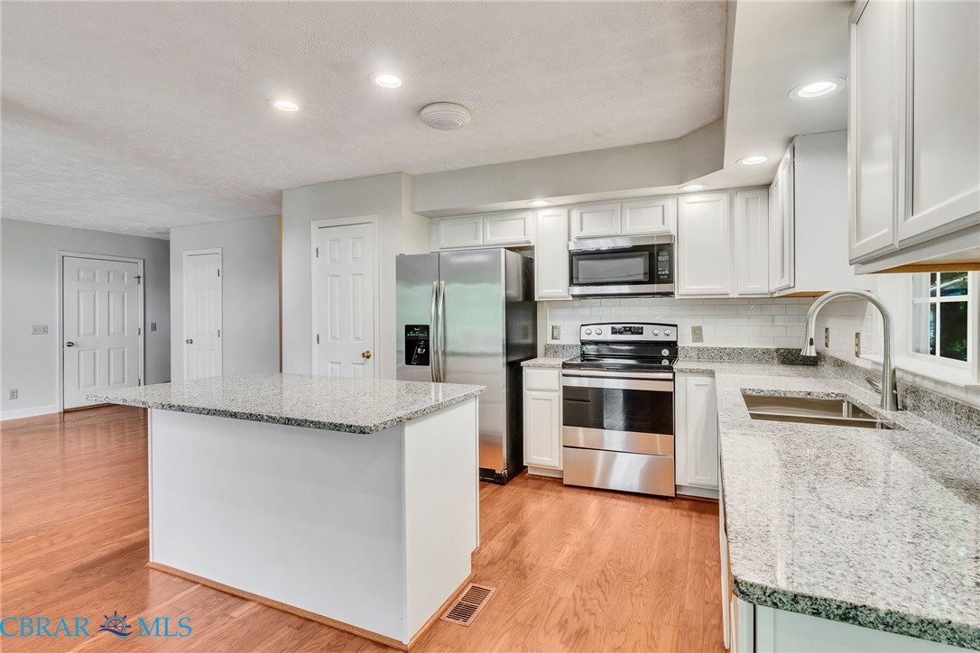 105 Emerald Cove Road Reedville, VA 22539 - Photo 14 of 50