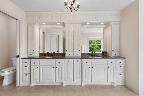$1,200,000 | 16630 54th Court North, Plymouth, MN 55446