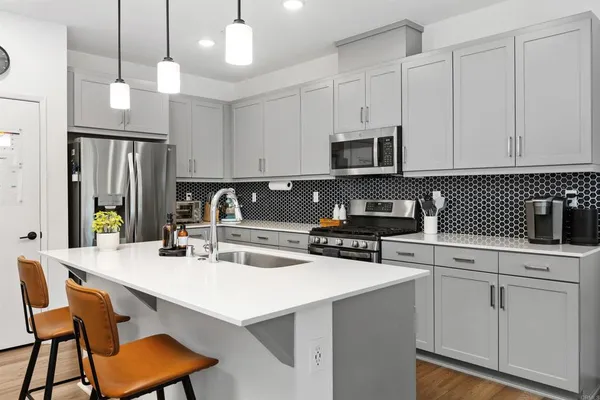 $679,000 | 35254 Blossom Place, Fallbrook, CA 92028