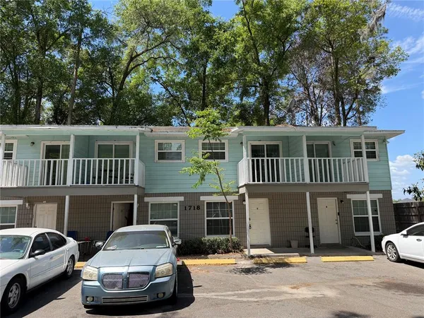 $595,000 | 1718 Southwest 69th Terrace, Gainesville, FL 32607
