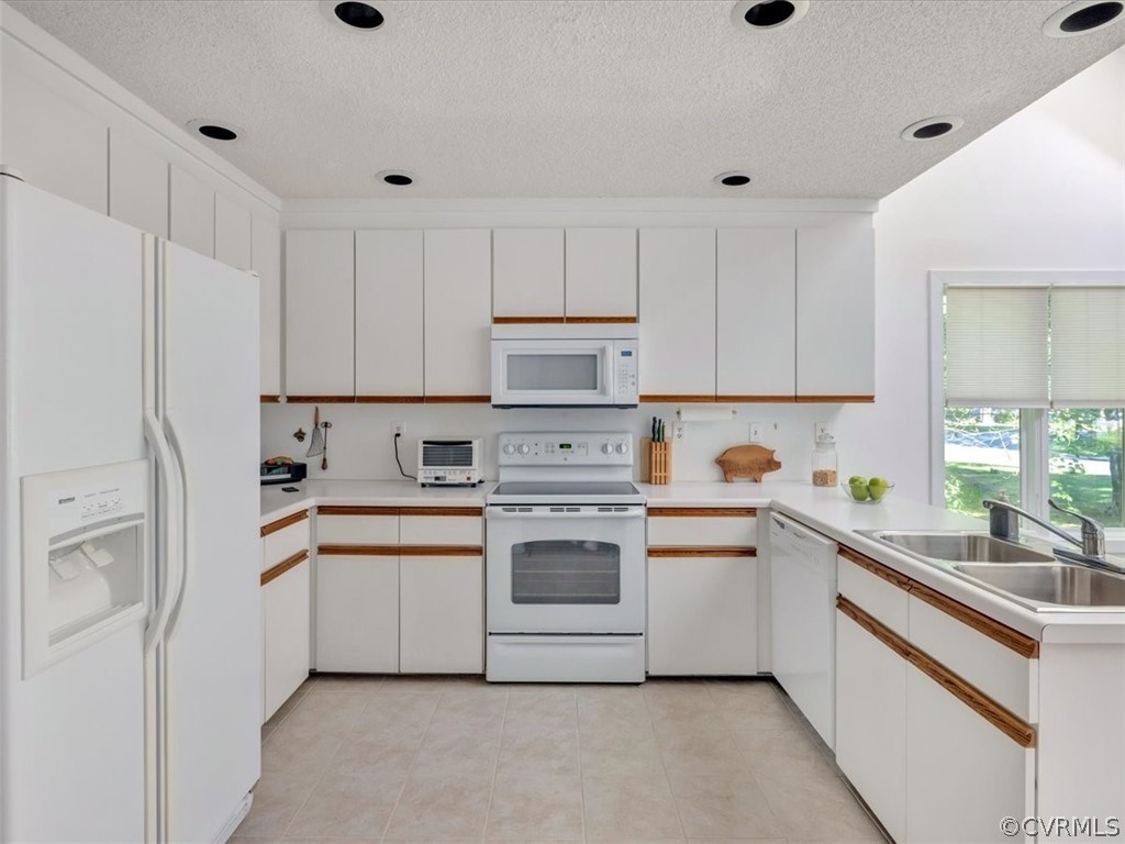 10610 Dover Pointe Road North Henrico, VA 23238 - Photo 8 of 31 Gallery Image 8