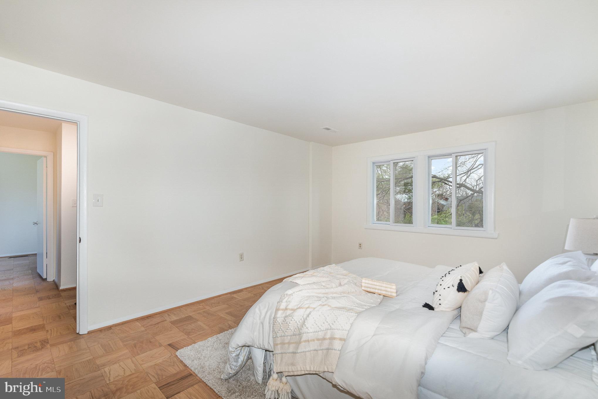 1906 Greenberry Road Baltimore, MD 21209 - Photo 17 of 28 Gallery Image 17