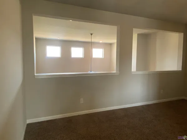 $379,000 | 2119 Dovefield Avenue, Unit 2119, Zachary, LA 70791