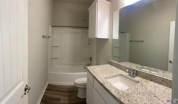 $379,000 | 2119 Dovefield Avenue, Unit 2119, Zachary, LA 70791