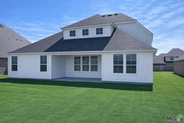 $379,000 | 2119 Dovefield Avenue, Unit 2119, Zachary, LA 70791