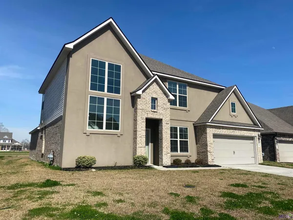 $379,000 | 2119 Dovefield Avenue, Unit 2119, Zachary, LA 70791