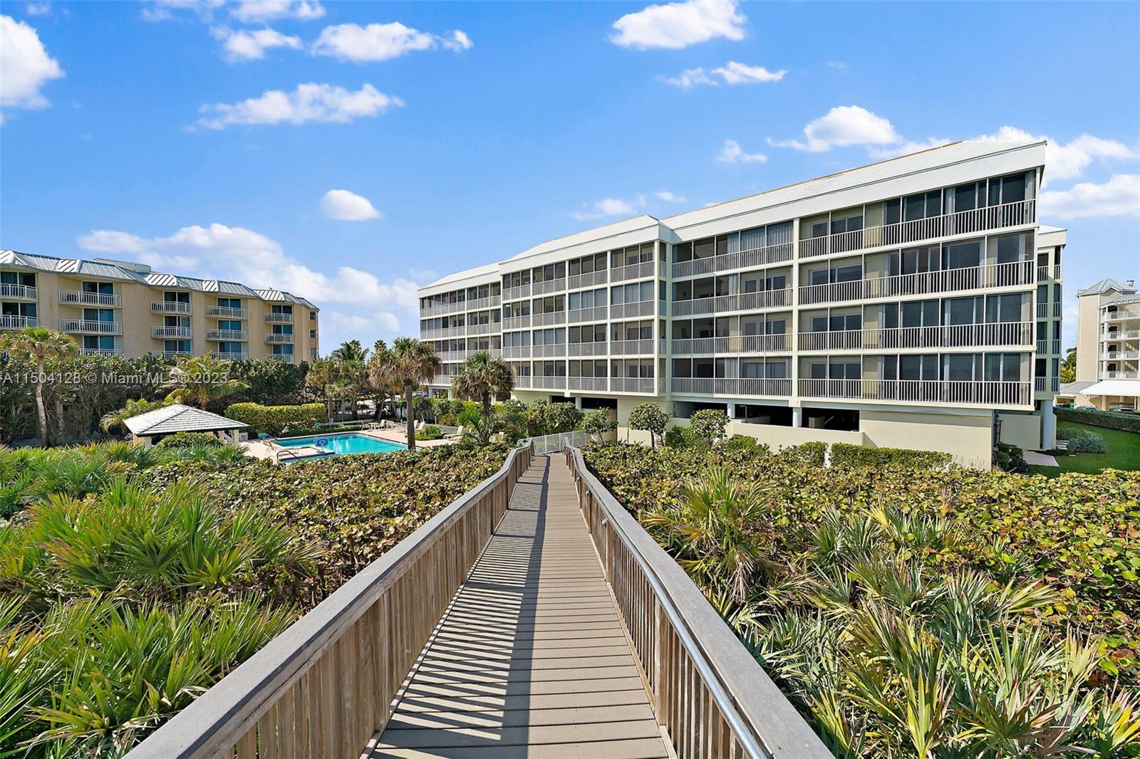 529 Northeast Plantation Road, Unit 408 Stuart, FL 34996 - Photo 35 of 48 Gallery Image 35
