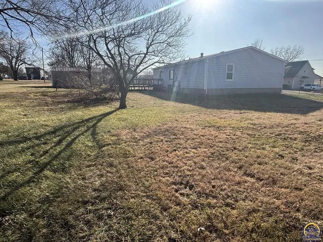 $105,000 | 502 Vine Street, Cottonwood Falls, KS 66845