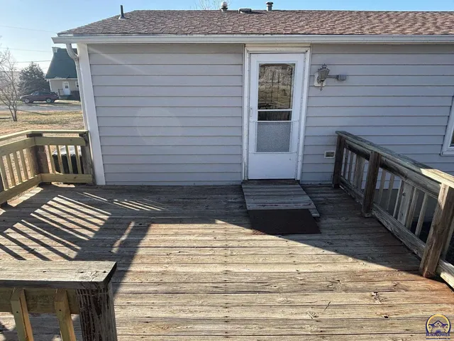 $105,000 | 502 Vine Street, Cottonwood Falls, KS 66845