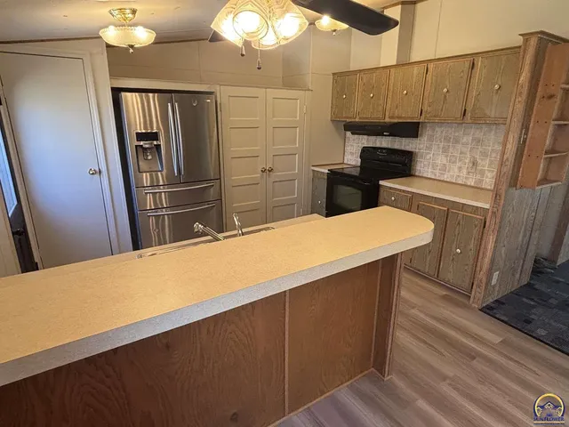 $105,000 | 502 Vine Street, Cottonwood Falls, KS 66845