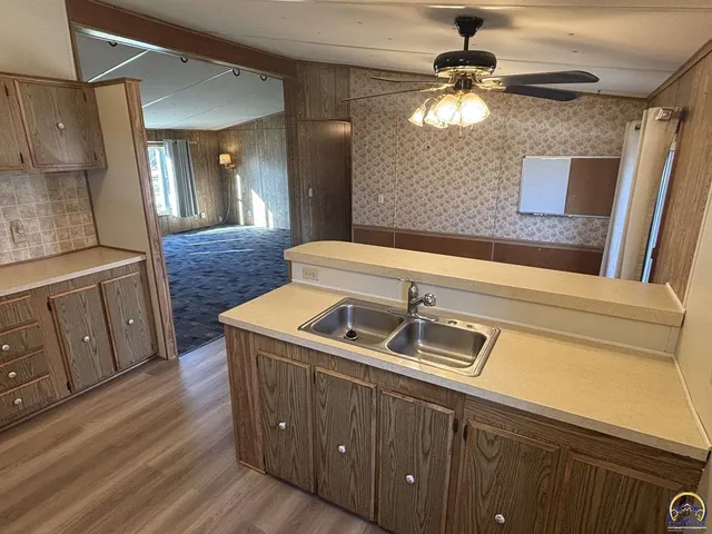 $105,000 | 502 Vine Street, Cottonwood Falls, KS 66845