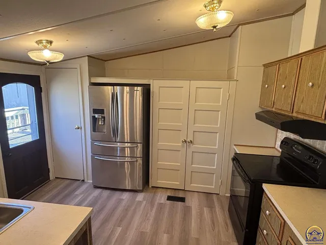 $105,000 | 502 Vine Street, Cottonwood Falls, KS 66845