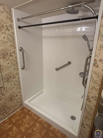 $105,000 | 502 Vine Street, Cottonwood Falls, KS 66845