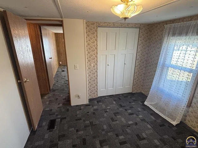 $105,000 | 502 Vine Street, Cottonwood Falls, KS 66845