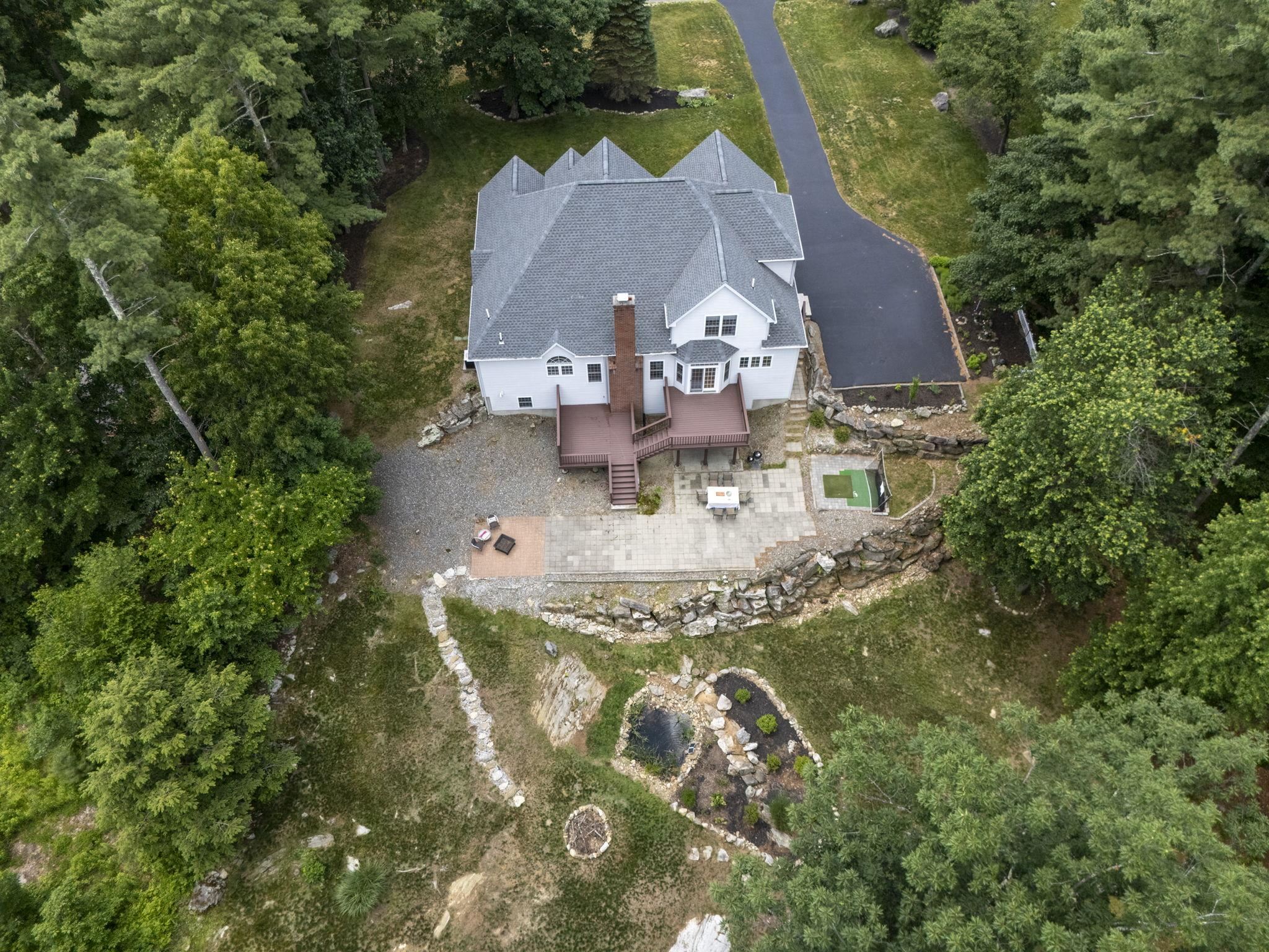 84 Searles Road Windham, NH 03087 - Photo 49 of 54