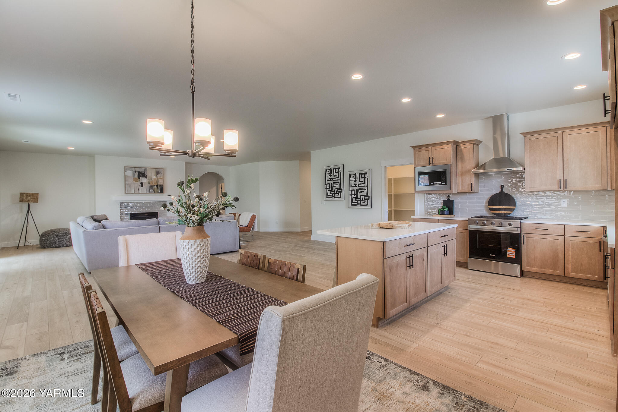 404 South 90th Avenue Yakima, WA 98908 - Photo 10 of 21 Kitchen #3