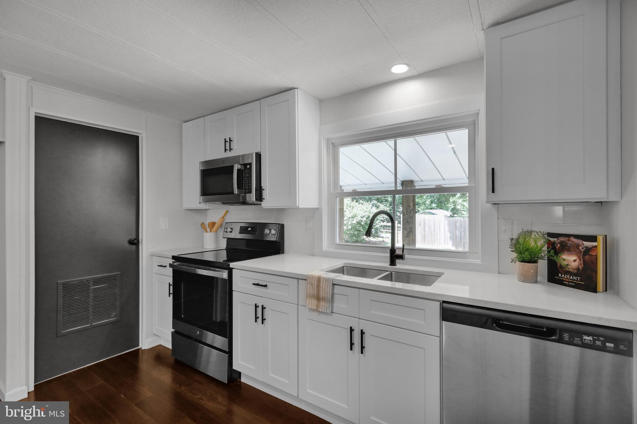 749 Schwanger Road Elizabethtown, PA 17022 - Photo 14 of 36 Gallery Image 14