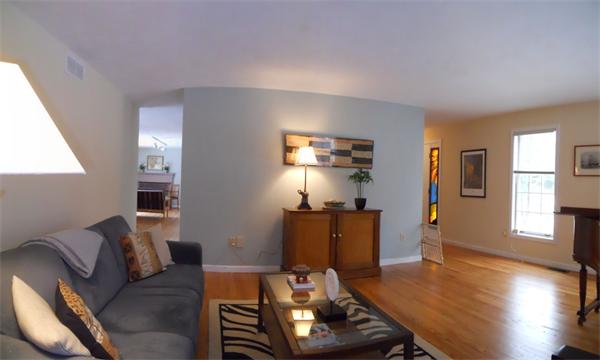 487 Old Farm Road Amherst, MA 01002 - Photo 2 of 21 Gallery Image 2
